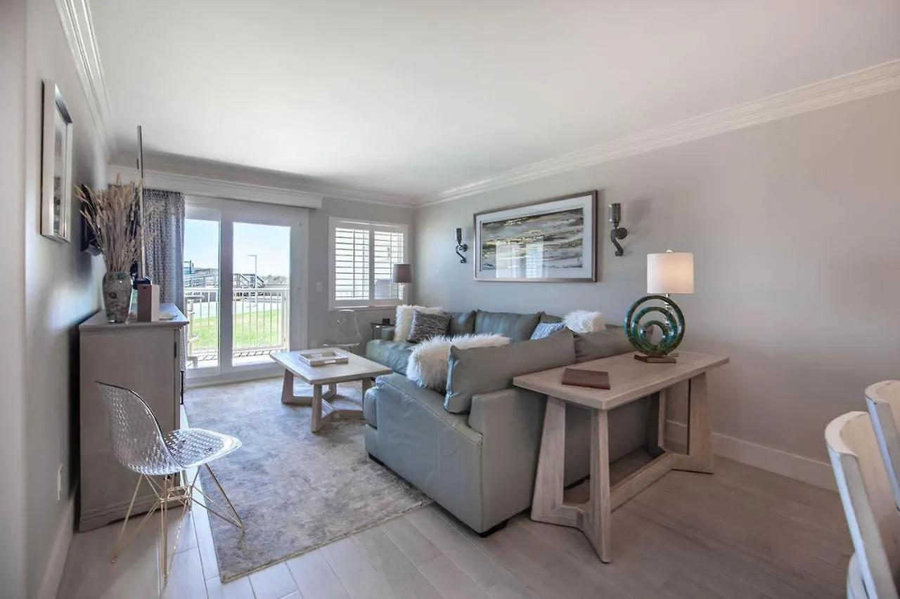 Surf And Racquet Unit 104 * Destin