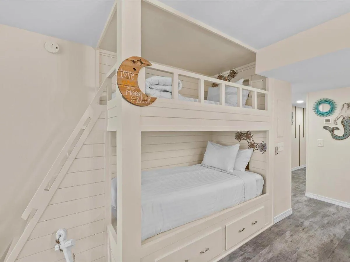 Surf And Racquet Unit 103 Holiday home Destin