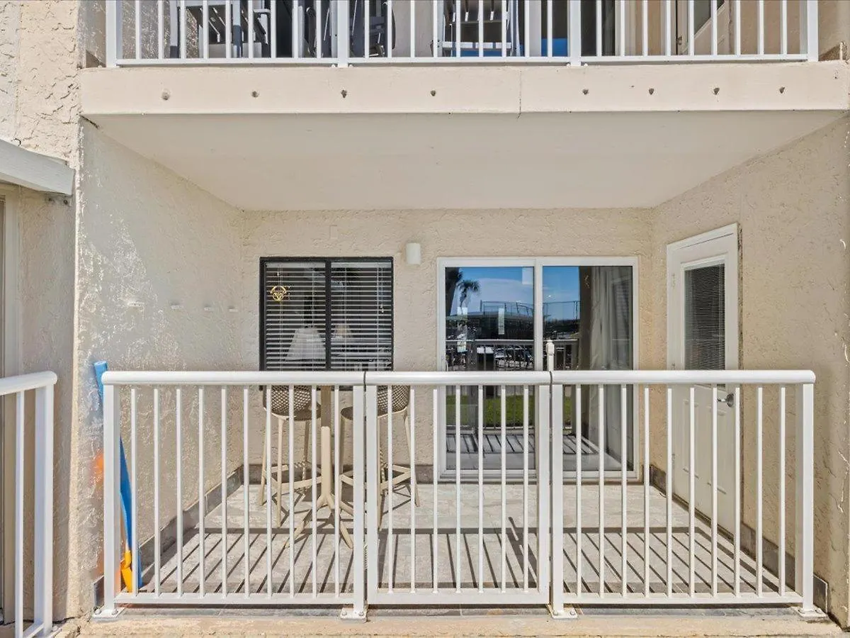 Holiday home Surf And Racquet Unit 112 *