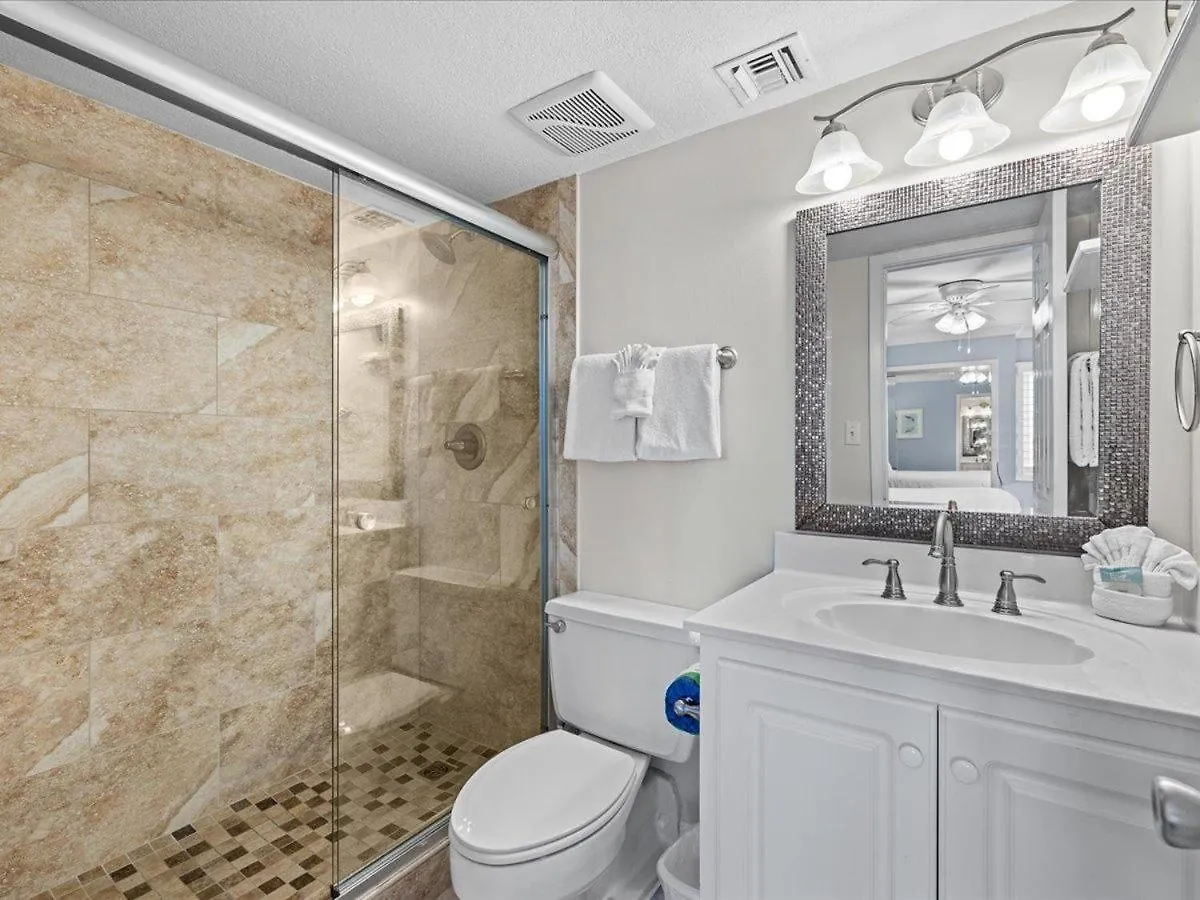 Surf And Racquet Unit 208 Holiday home Destin