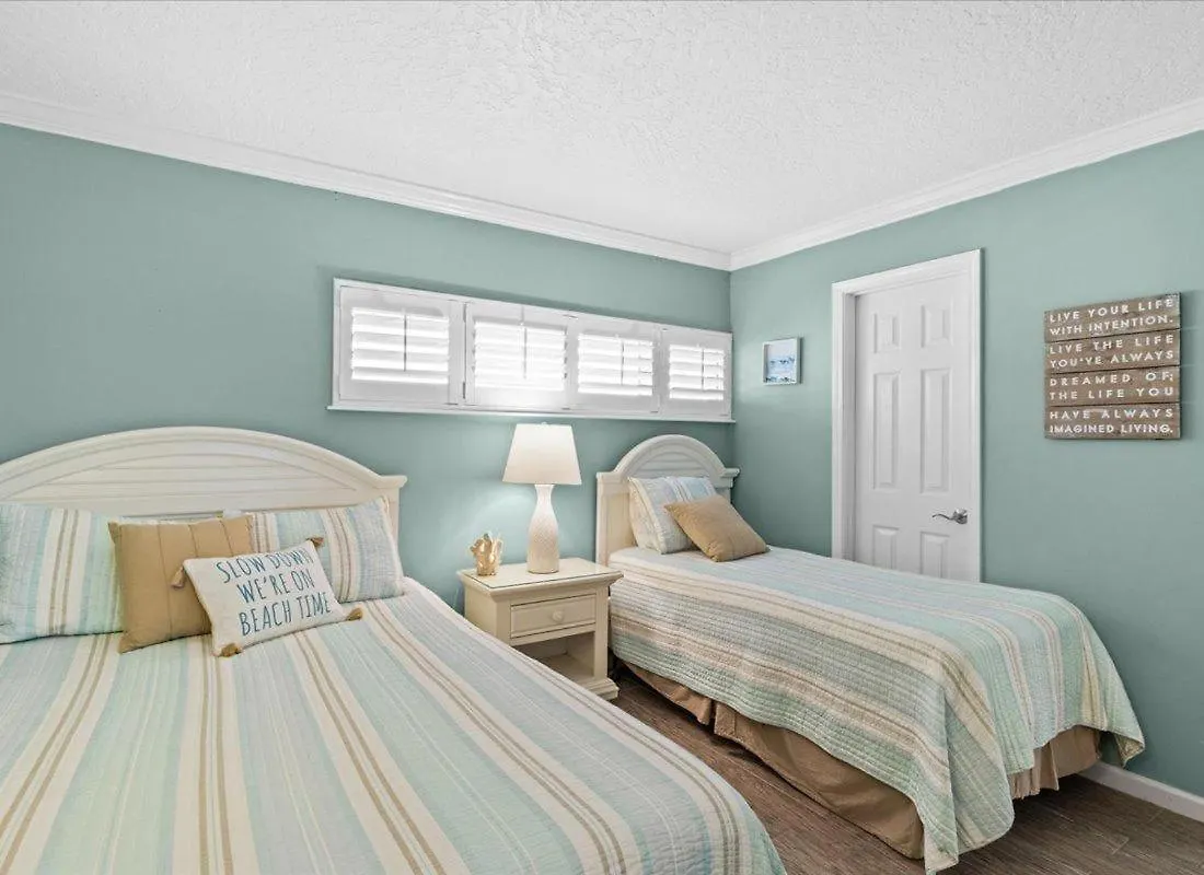 Surf And Racquet Unit 204 Holiday home Destin