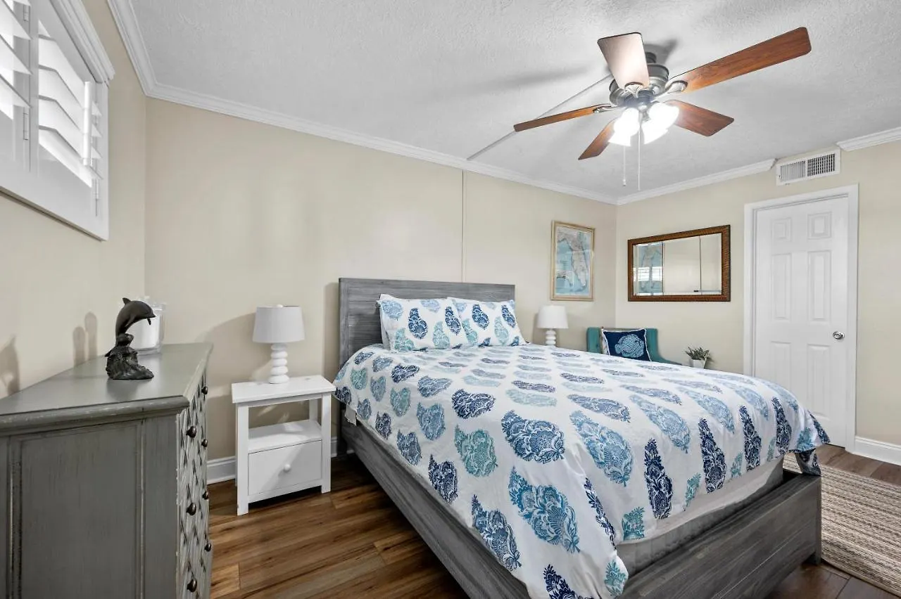 Holiday home Surf And Racquet Unit 306 Destin
