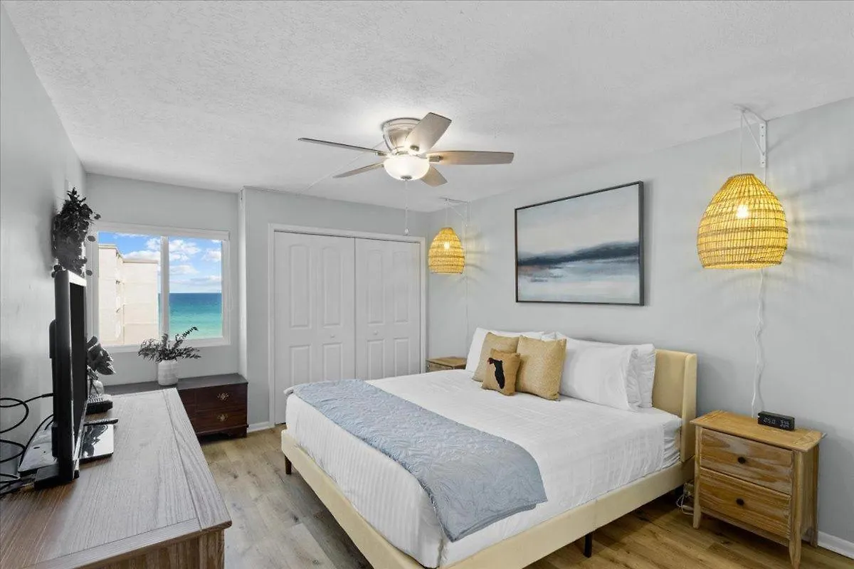 Holiday home Surf And Racquet Unit 611