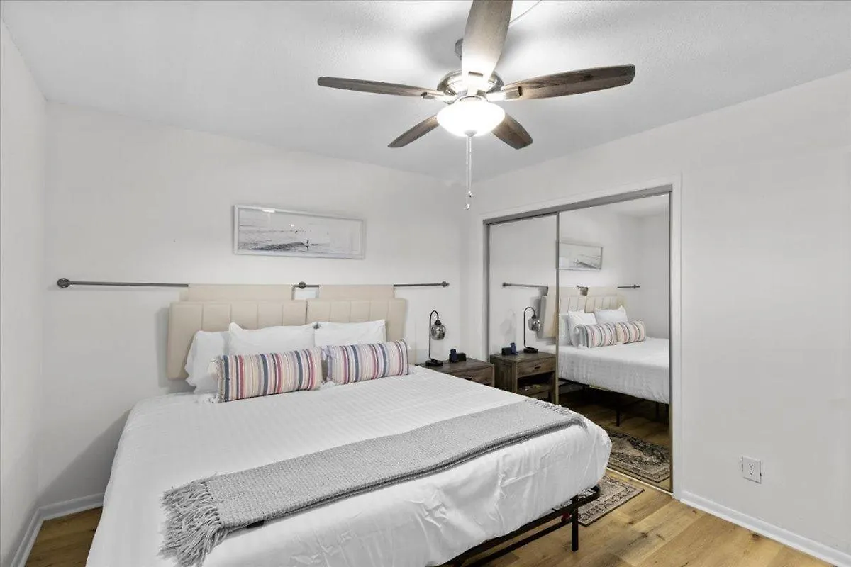 Surf And Racquet Unit 611 Holiday home *