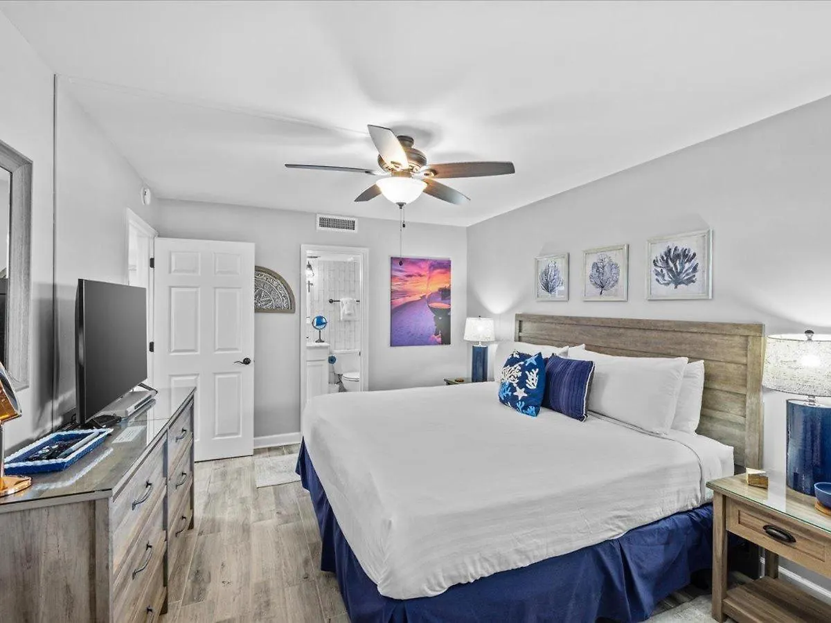 Holiday home Surf And Racquet Unit 713 *