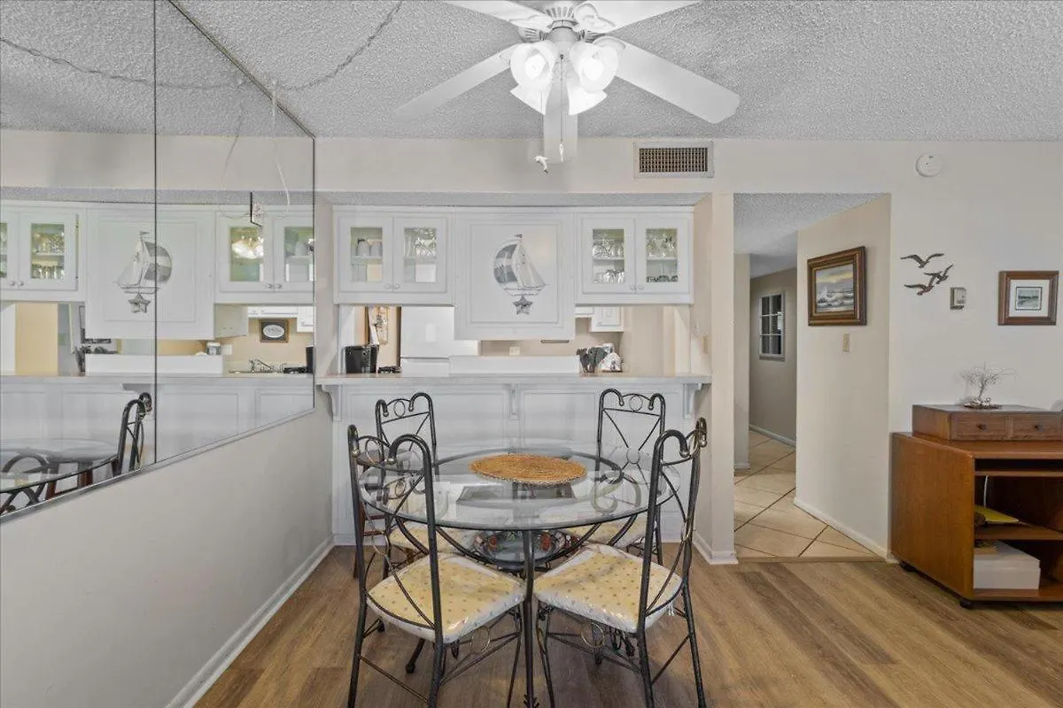Holiday home Surf And Racquet Unit 217