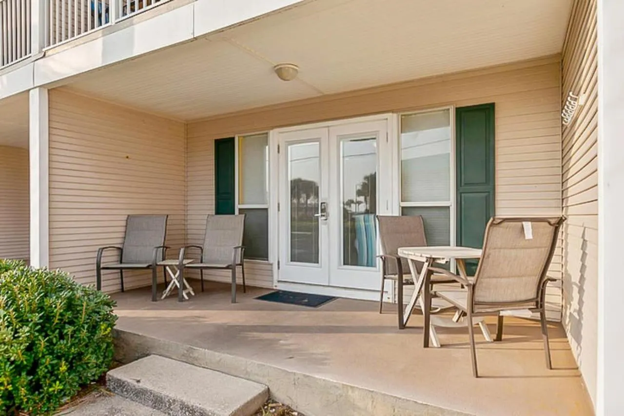 Grand Caribbean West 109 Apartment *