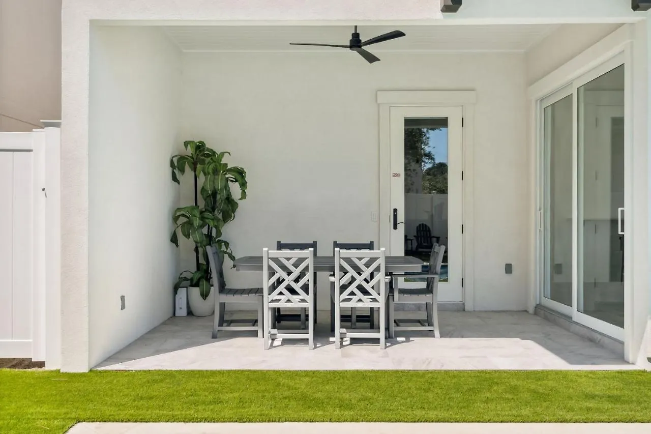 Holiday home Endless Summer Estate With Golf Cart And Game