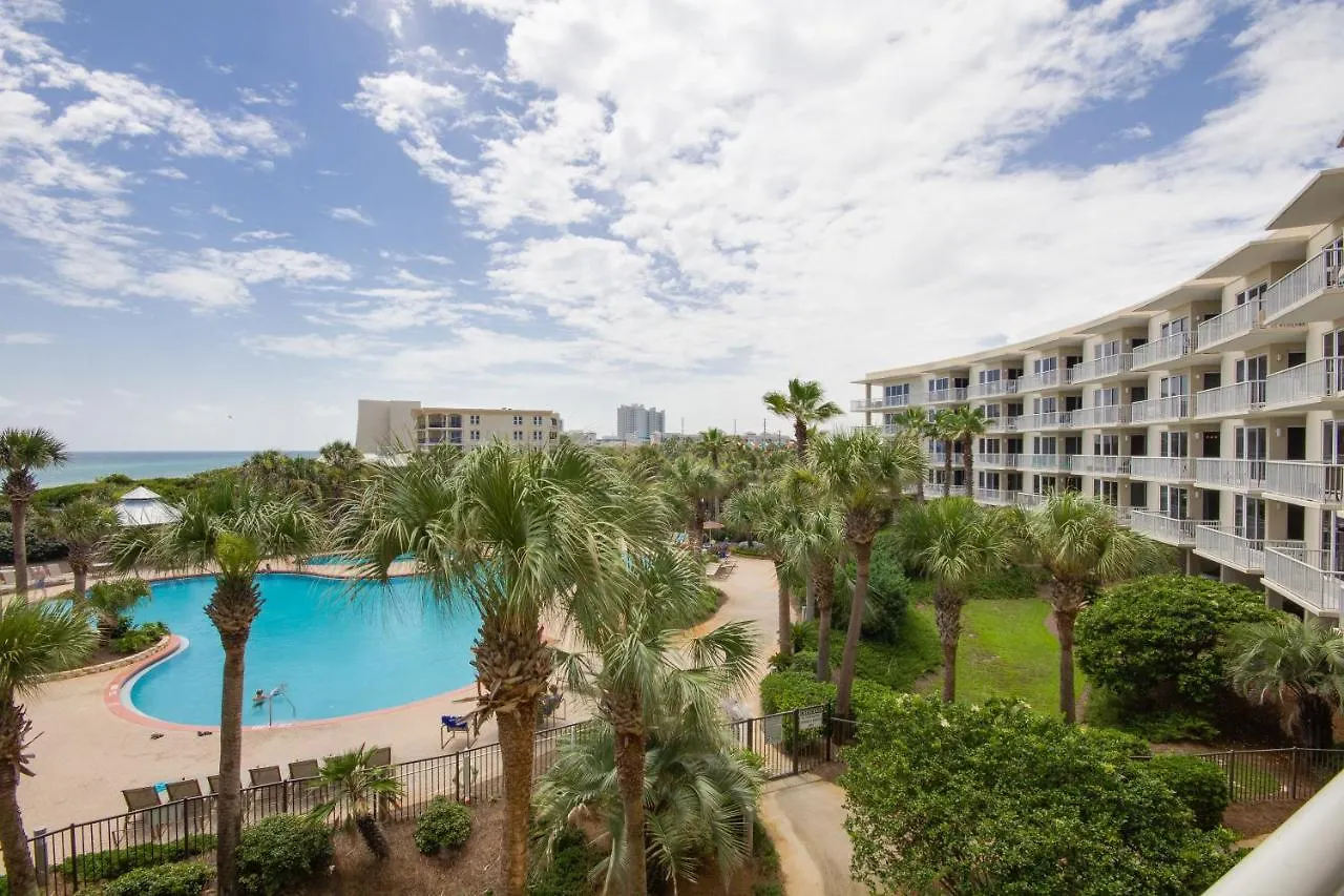 Holiday home Elegant 4bd 4ba With Stunning Ocean Views And Direct & Pool Access *