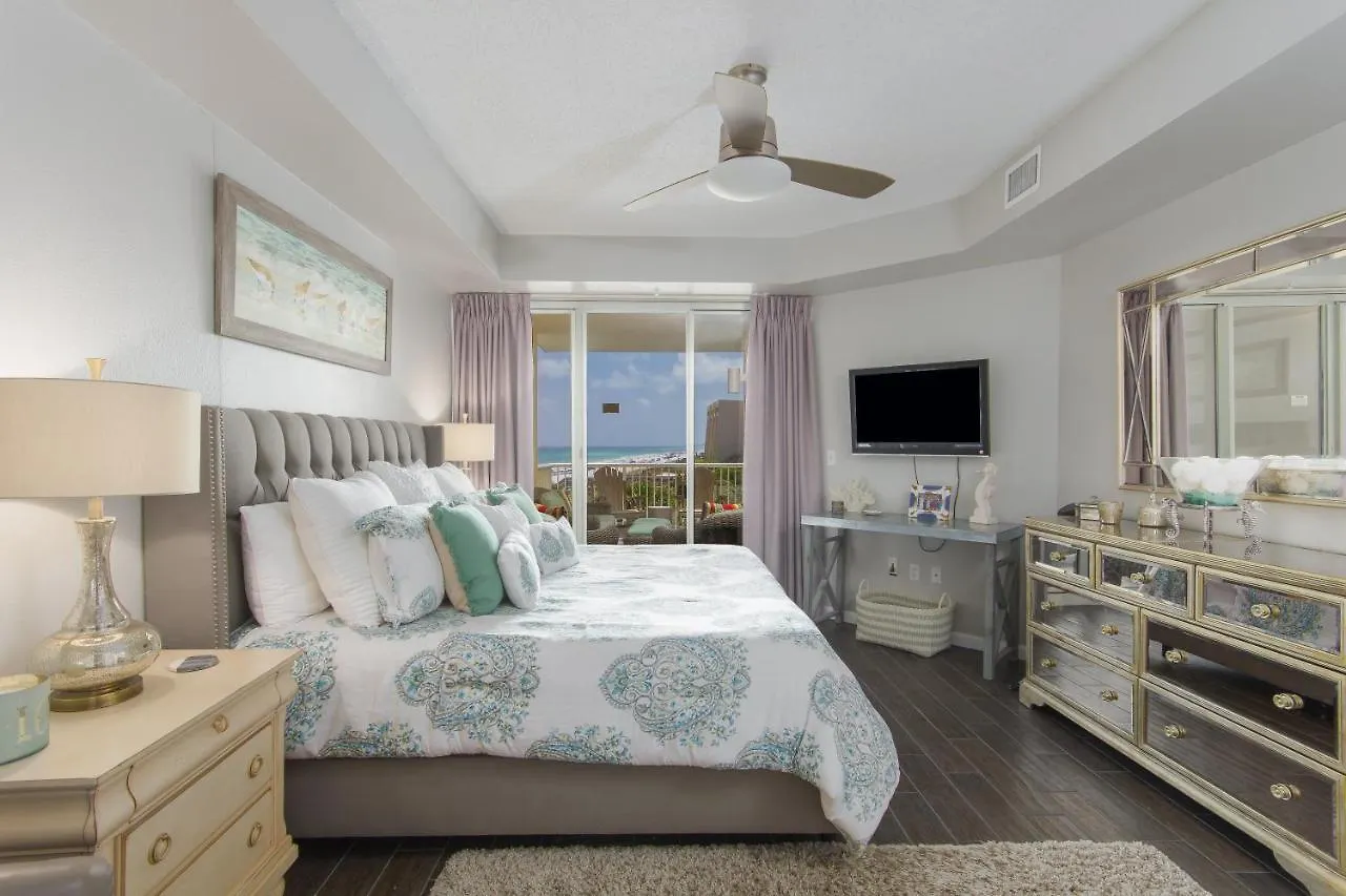 Holiday home Crescent At Miramar-gulf Front Luxury Condo-free Chairs! *