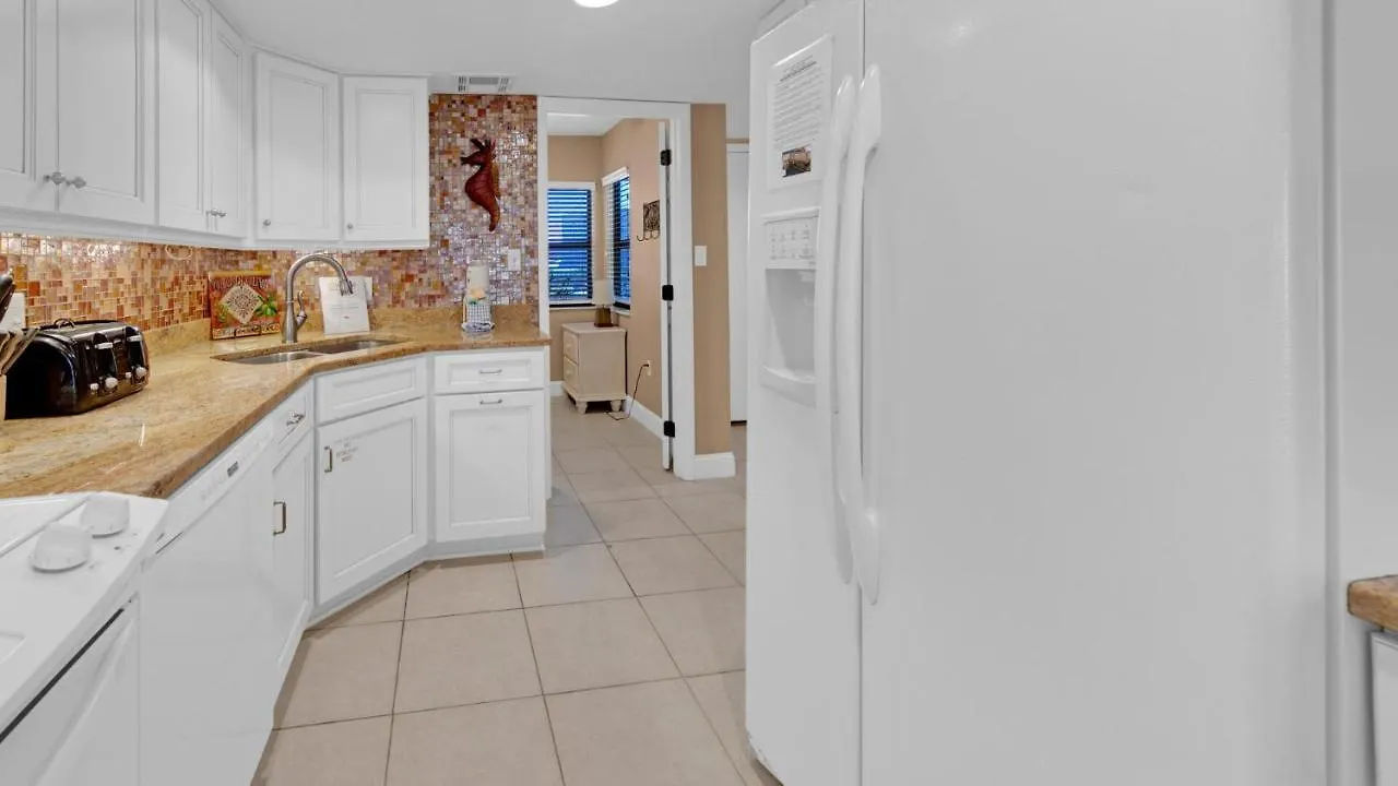 Holiday home Inlet Reef 215 - Spacious With Complimentary Seasonal Service And Great Water Views