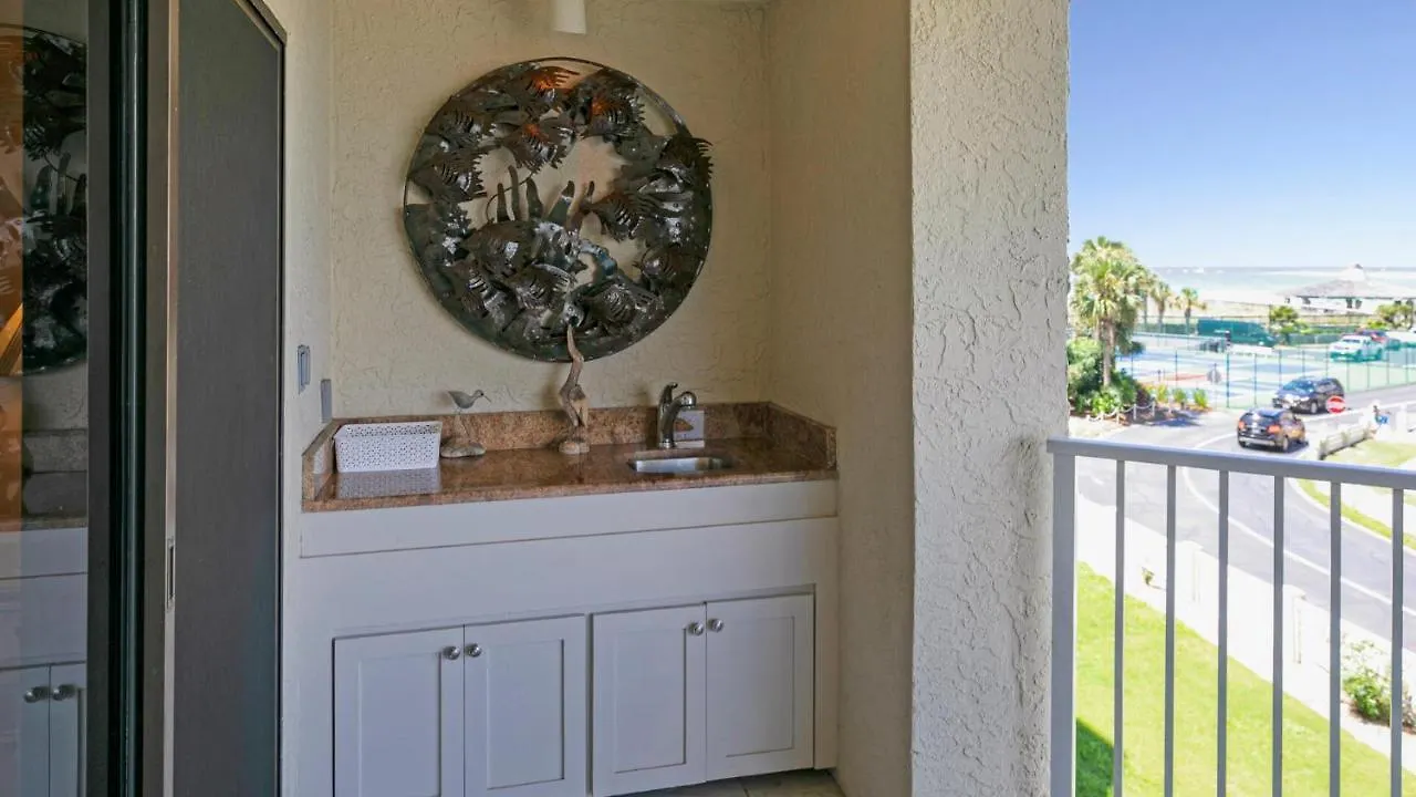 Inlet Reef 215 - Spacious With Complimentary Seasonal Service And Great Water Views * Destin
