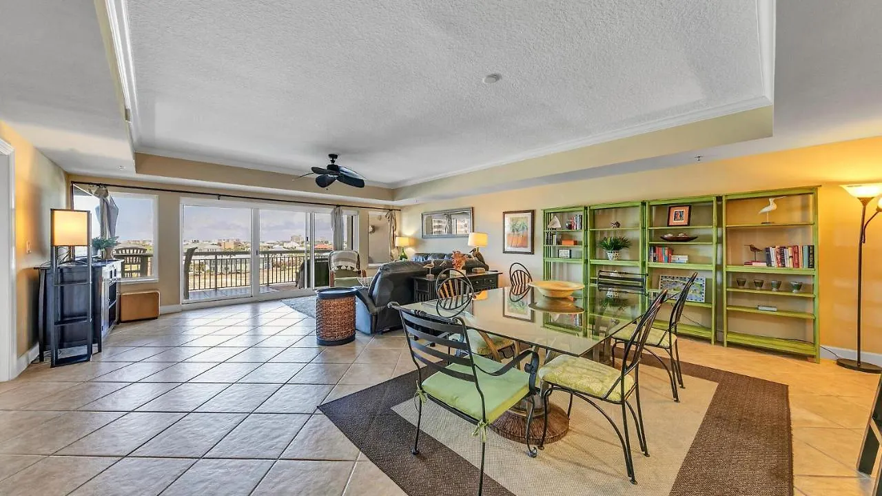 Holiday home Harbor Landing 203b - Spacious With Views Of The Harbor And Gulf