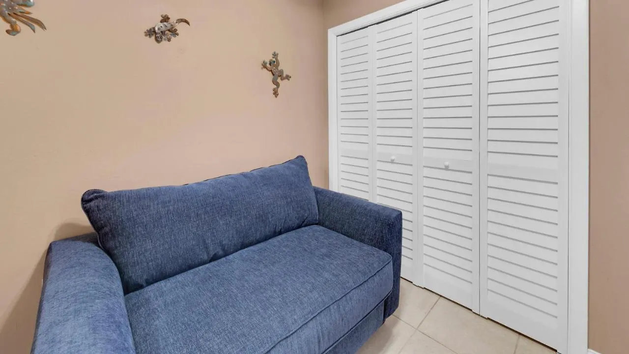 Inlet Reef 215 - Spacious With Complimentary Seasonal Service And Great Water Views Holiday home Destin