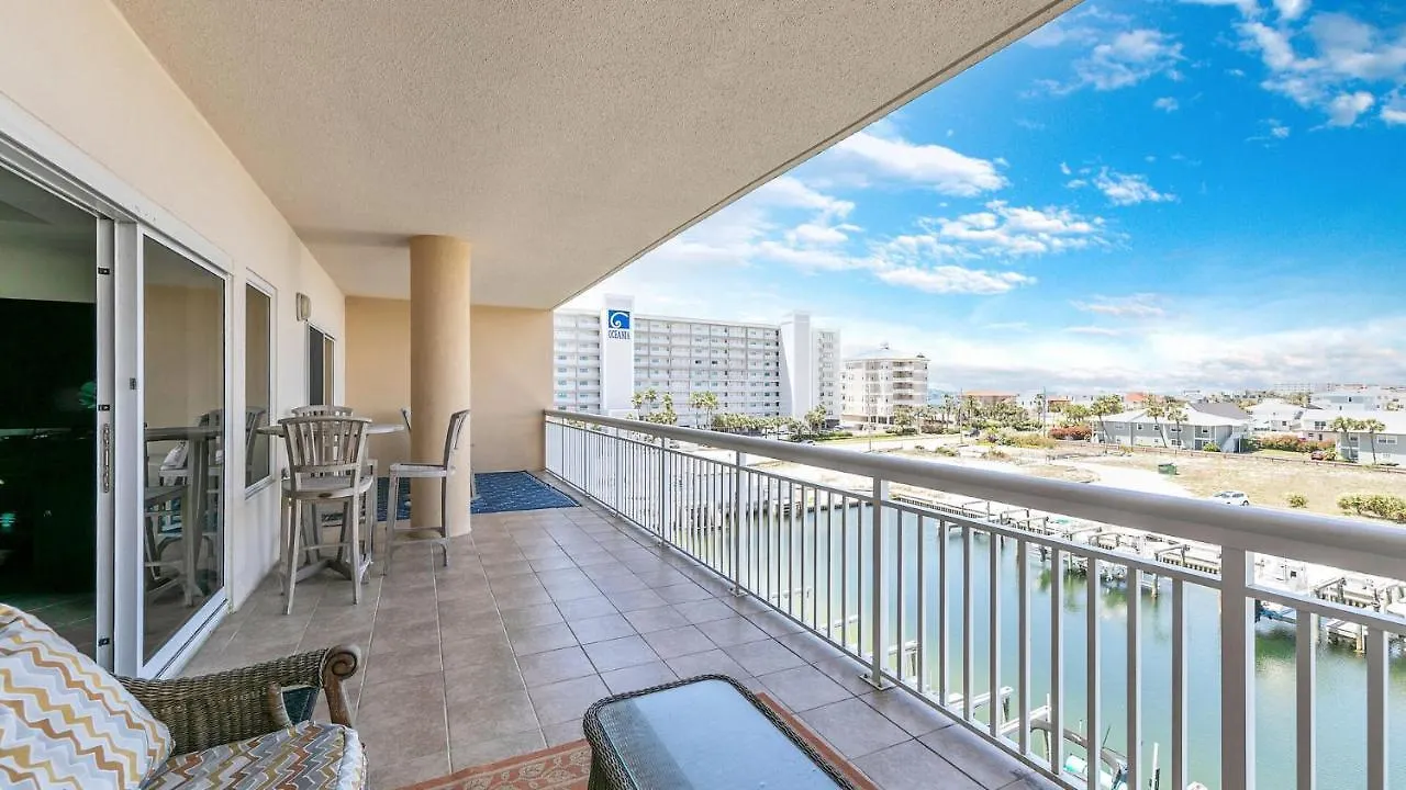Harbor Landing 203b - Spacious With Views Of The Harbor And Gulf Destin