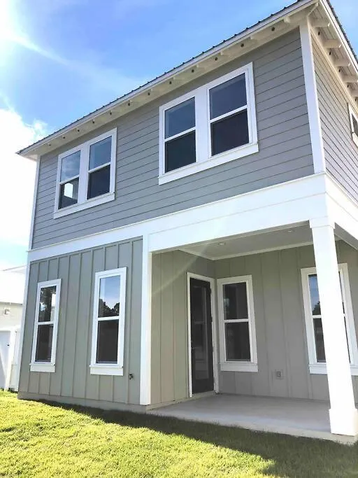 Holiday home Spacious 4br With Golf Cart & Pool Access *