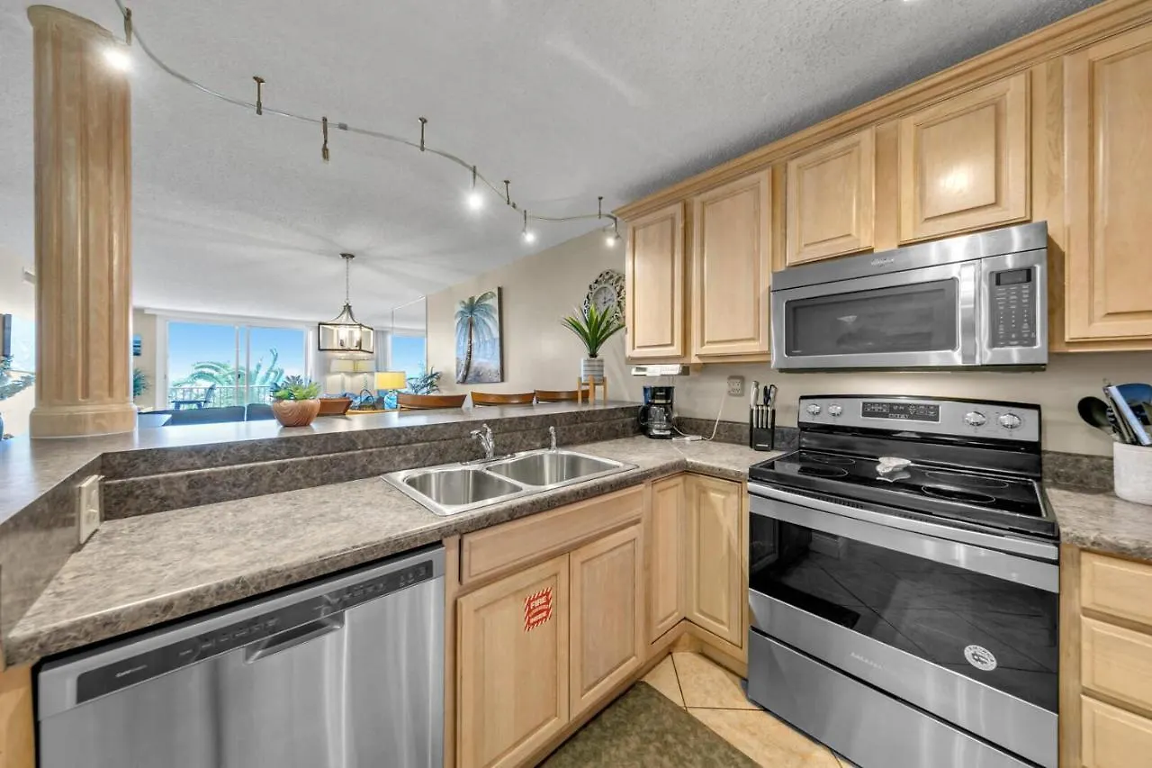 On The Gulf 205 - Updated Gulf Front With Free Service Destin