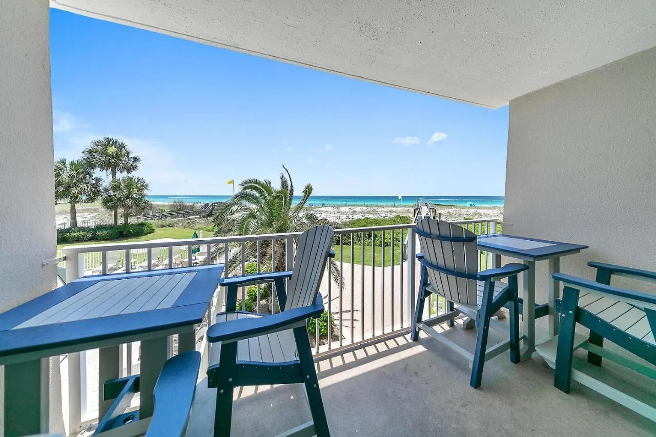 Holiday home On The Gulf 205 - Updated Gulf Front With Free Service *