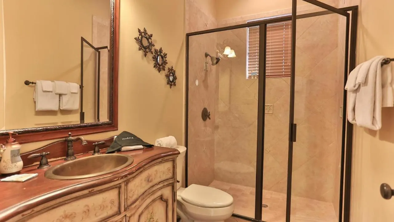 Tuscany - Easy Beach Access Large Community Pool And Hot Tub Small Dogs Welcome With Pet Fee Holiday home Destin