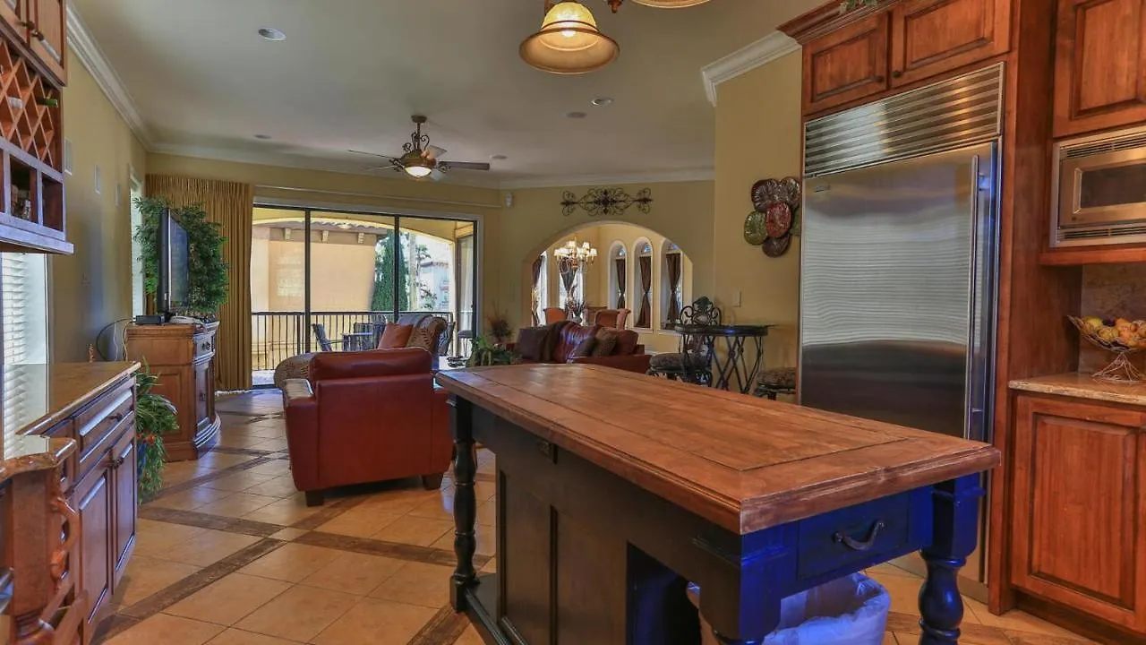 Tuscany - Easy Beach Access Large Community Pool And Hot Tub Small Dogs Welcome With Pet Fee Holiday home