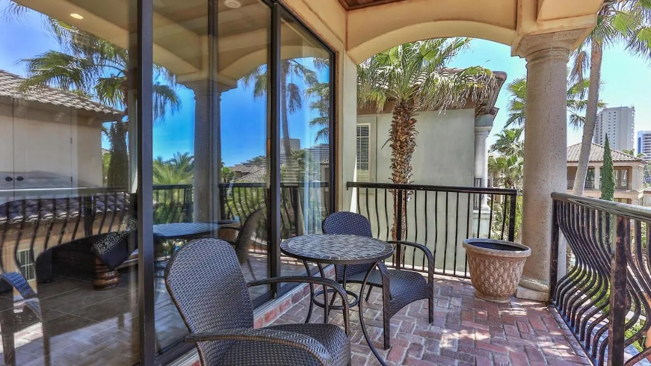 Tuscany - Easy Beach Access Large Community Pool And Hot Tub Small Dogs Welcome With Pet Fee Holiday home Destin