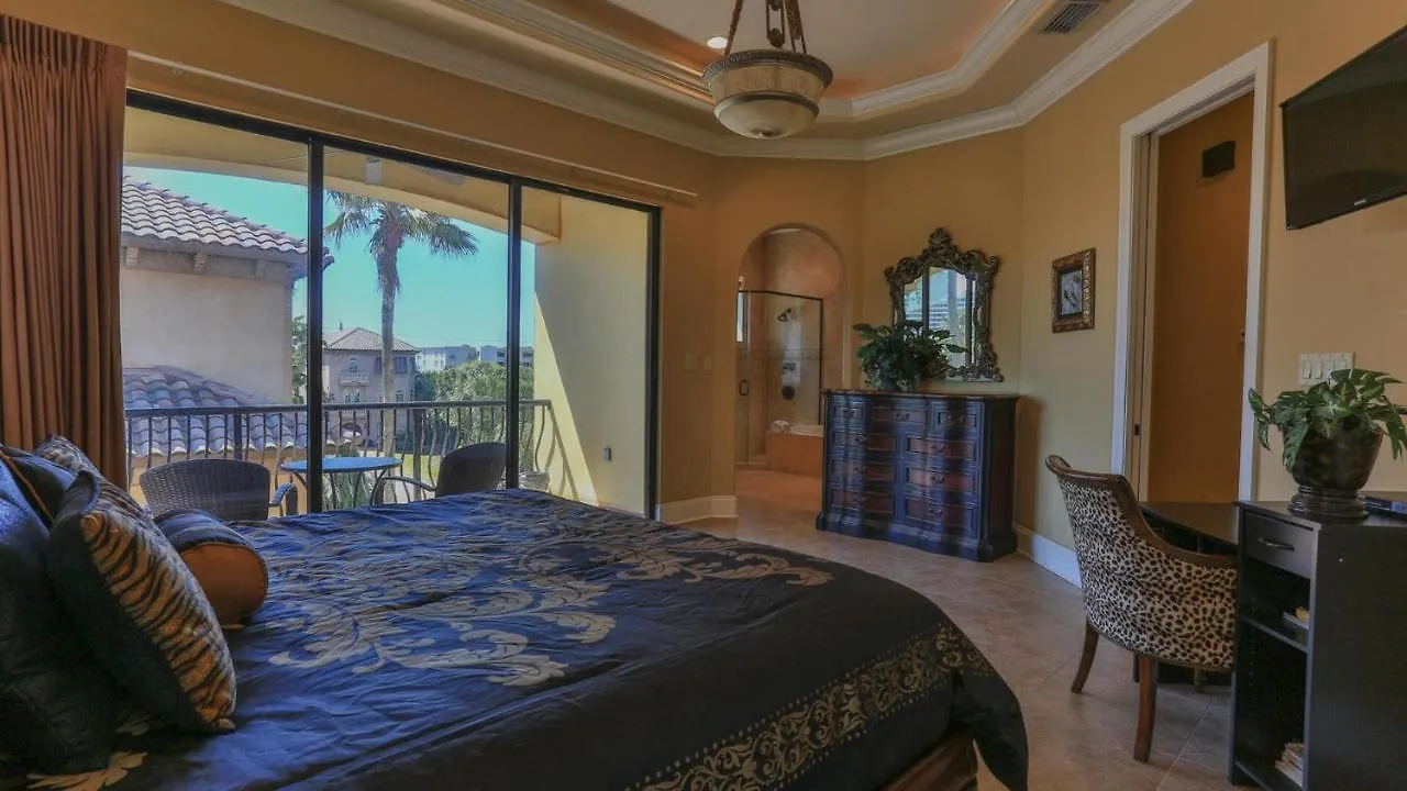 Tuscany - Easy Beach Access Large Community Pool And Hot Tub Small Dogs Welcome With Pet Fee Holiday home
