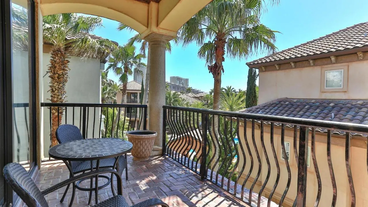 Tuscany - Easy Beach Access Large Community Pool And Hot Tub Small Dogs Welcome With Pet Fee * Destin