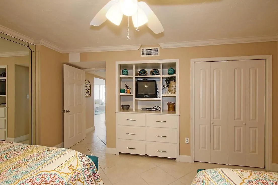 2063 Shoreline Towers - Beachfront Vacation * Destin