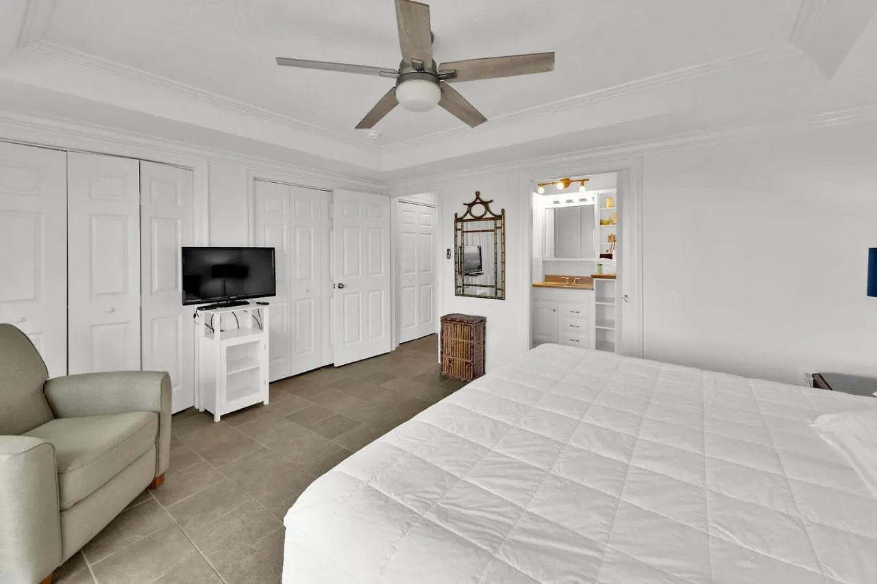 Aegean 104 - Updated Aegean Gulf Front Holiday home