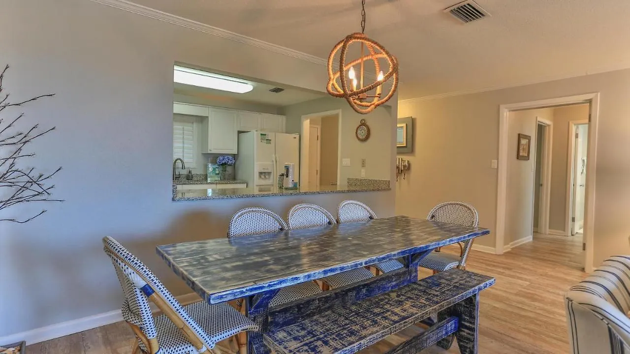 Aegean 210 - Updated 2 Bedroom 2 Bath At The Aegean 德斯廷