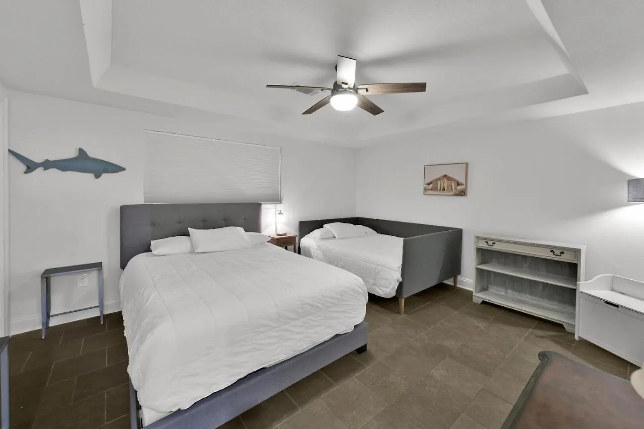 Aegean 104 - Updated Aegean Gulf Front Holiday home *