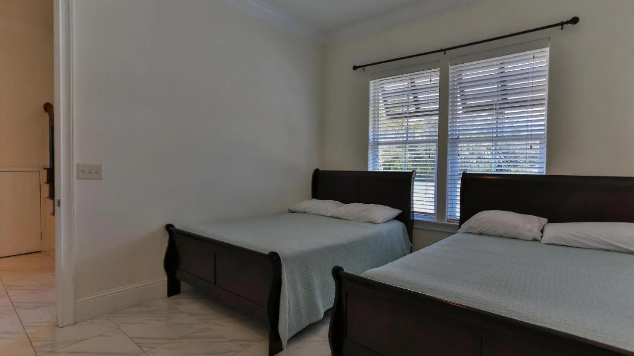 Playa Blanca - Steps To The Sleeps 14 Has Community Pool * 德斯廷