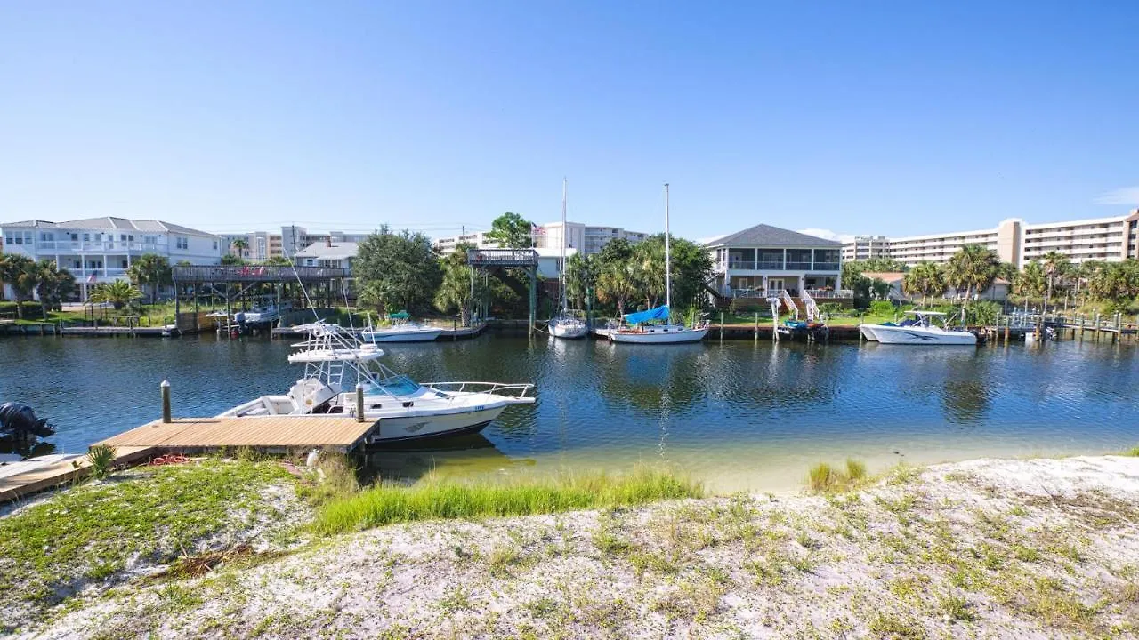 Holiday home The Back Porch - Is A Relaxing 4 Bedroom 3 Bathroom House On Isle Destin