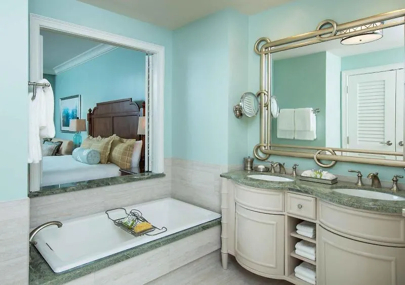 The Henderson, A Salamander & Resort 5*