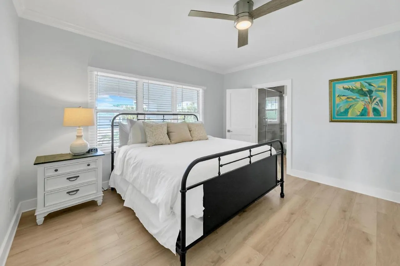 Aqua Bella - Boater's Delight On Isle * Destin