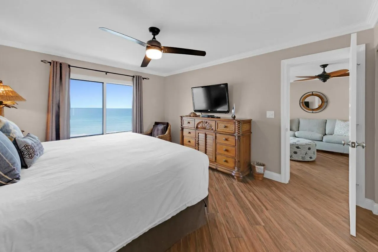Updated Sixth Floor Gulf Front With Washer And Dryer Holiday home Destin