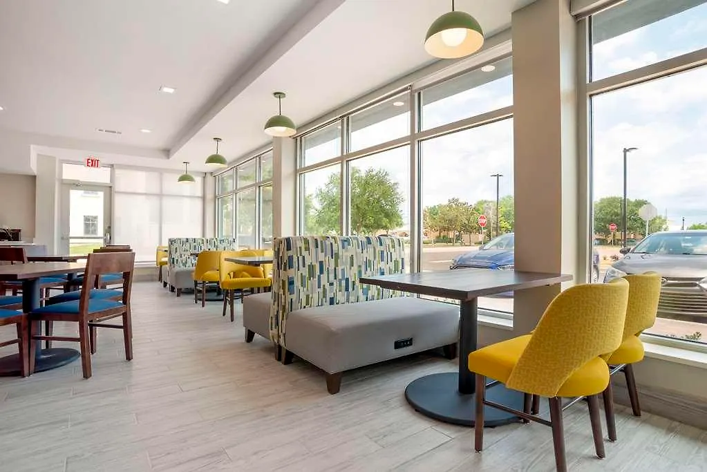 Comfort & Destin Near Henderson 酒店 米拉马海滩