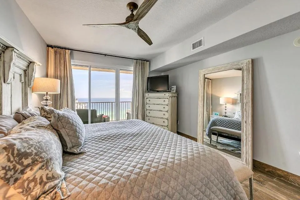 Holiday home Ariel Dunes 2103 Salty Bull Fabulous Updated Condo!