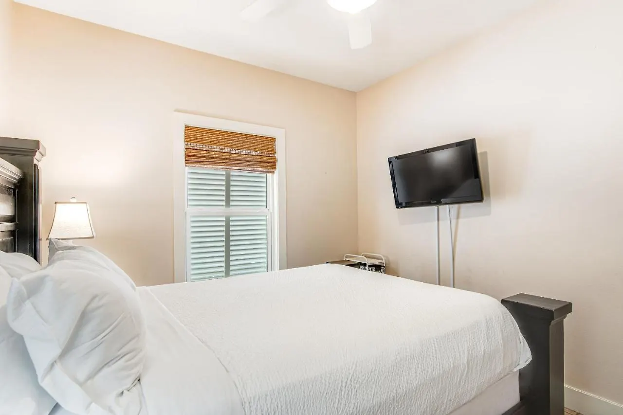 Crystal Subdivision: Key Lime Pie Holiday home Destin