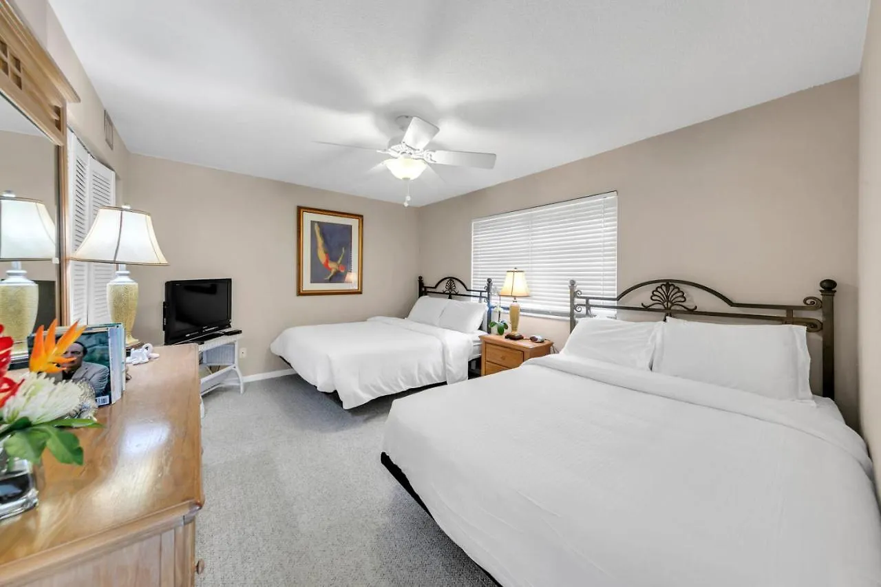 Mainsail 131 - Beachfront 2br With Free Seasonal Service Destin