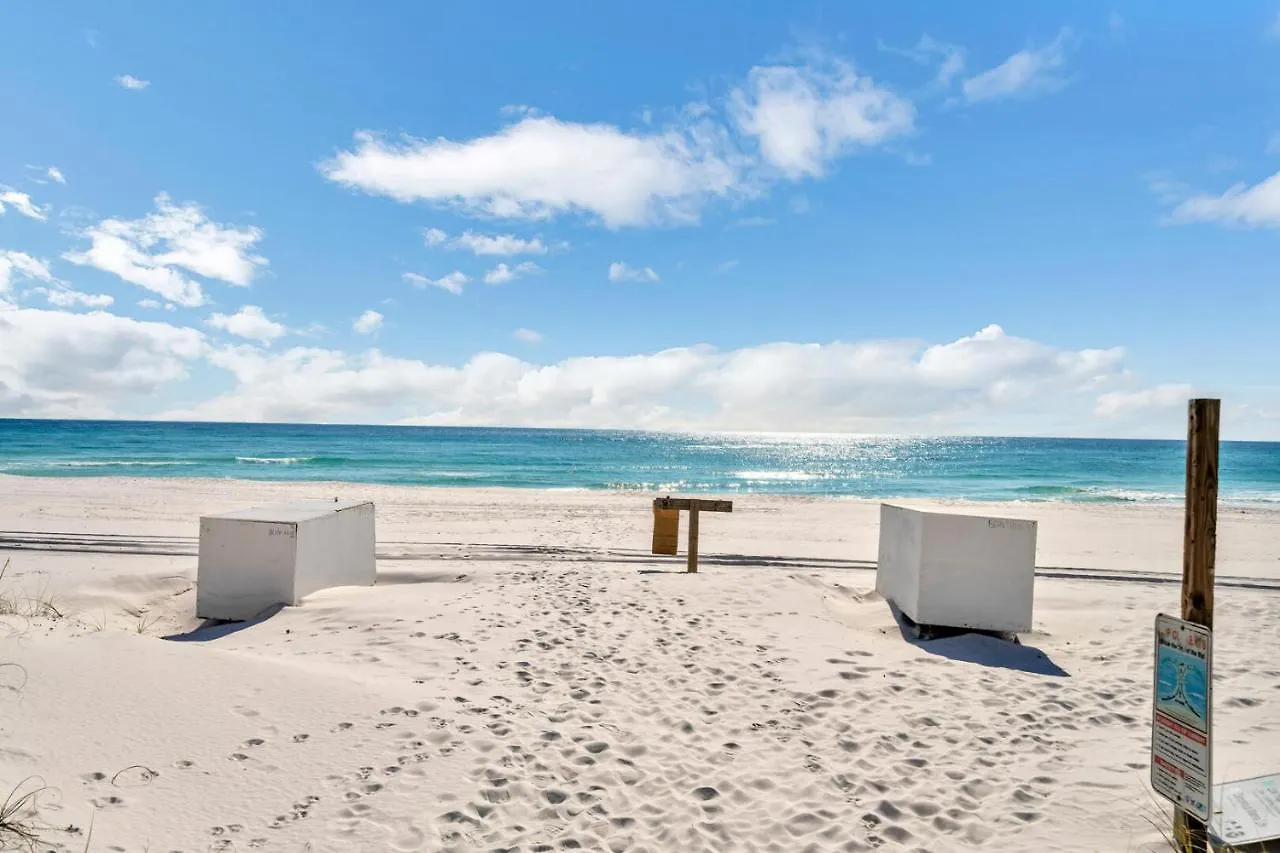 Mainsail 131 - Beachfront 2br With Free Seasonal Service Vakantiehuis *
