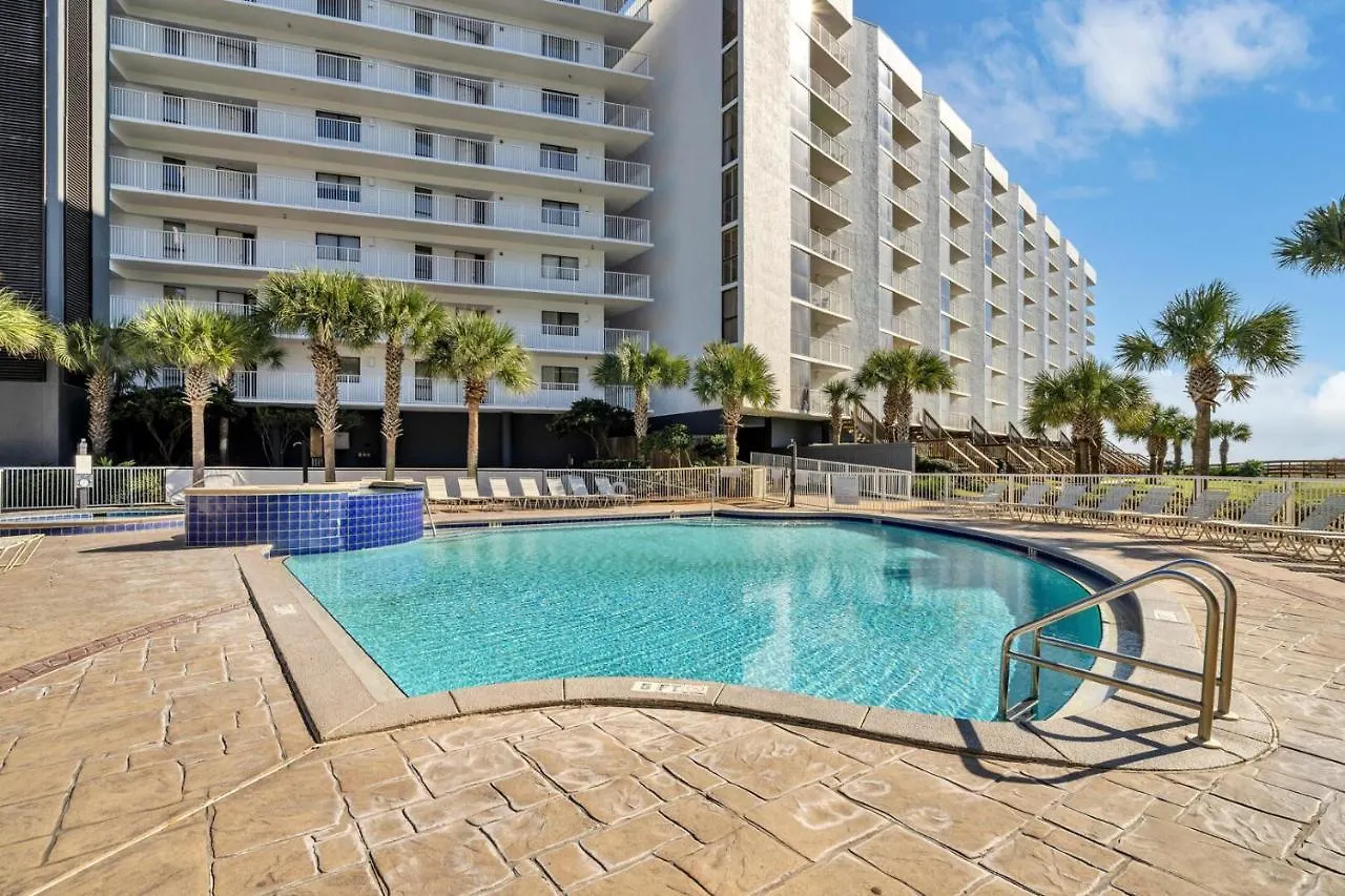 Mainsail 131 - Beachfront 2br With Free Seasonal Service