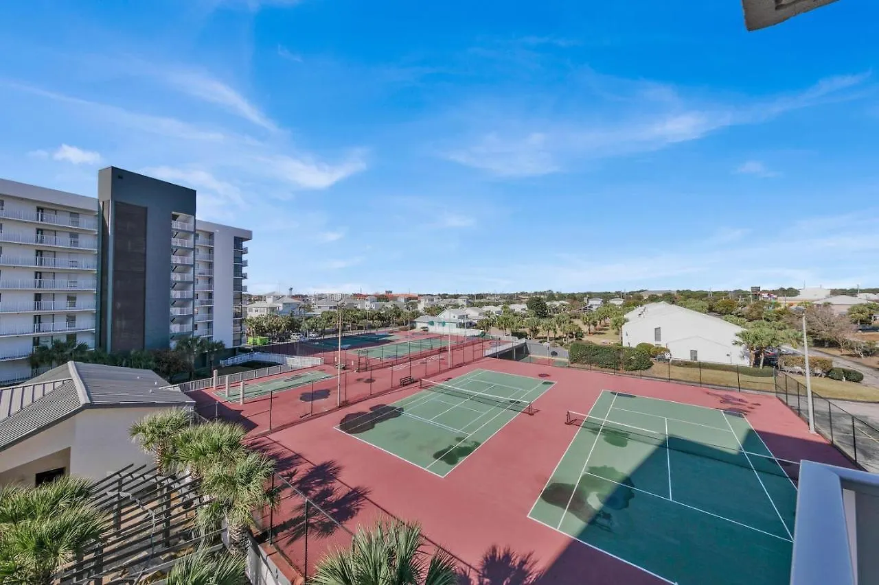 Mainsail 131 - Beachfront 2br With Free Seasonal Service Casa vacanze