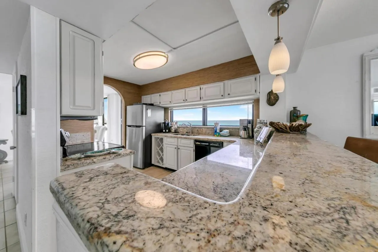 Vakantiehuis Mainsail 131 - Beachfront 2br With Free Seasonal Service Destin