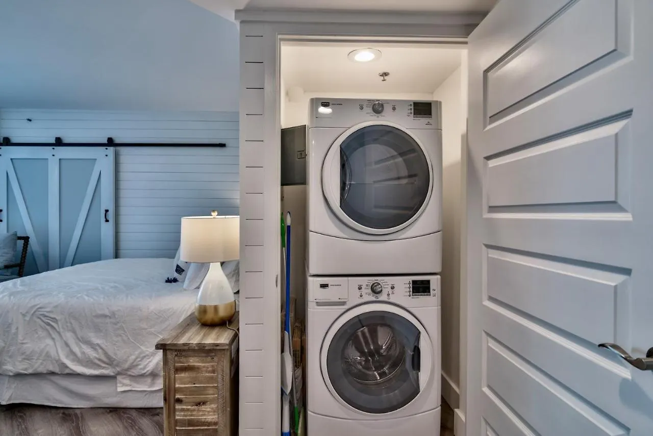 East Pass Towers 111 - Fabulous On Isle Apartment Destin