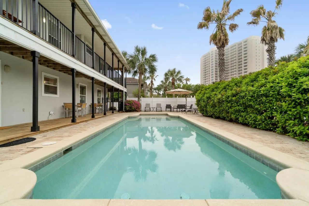 Holiday home Serenity Coastal Comfort Redefined *