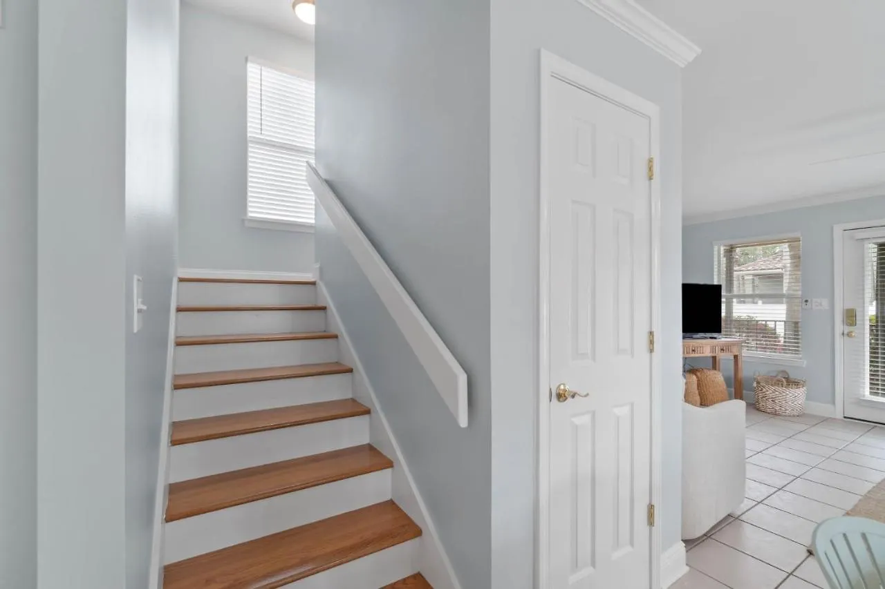 Serenity Coastal Comfort Redefined Holiday home *
