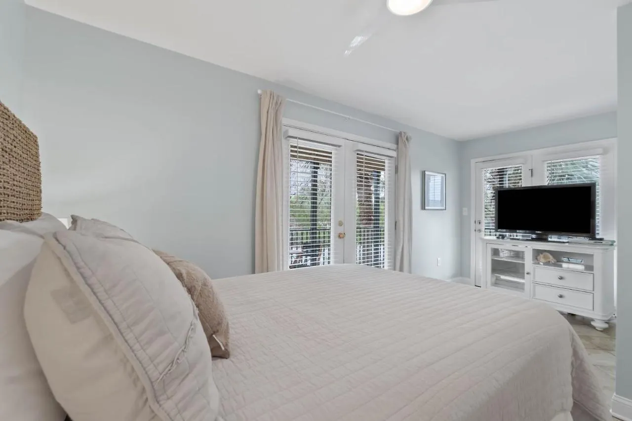Serenity Coastal Comfort Redefined Holiday home
