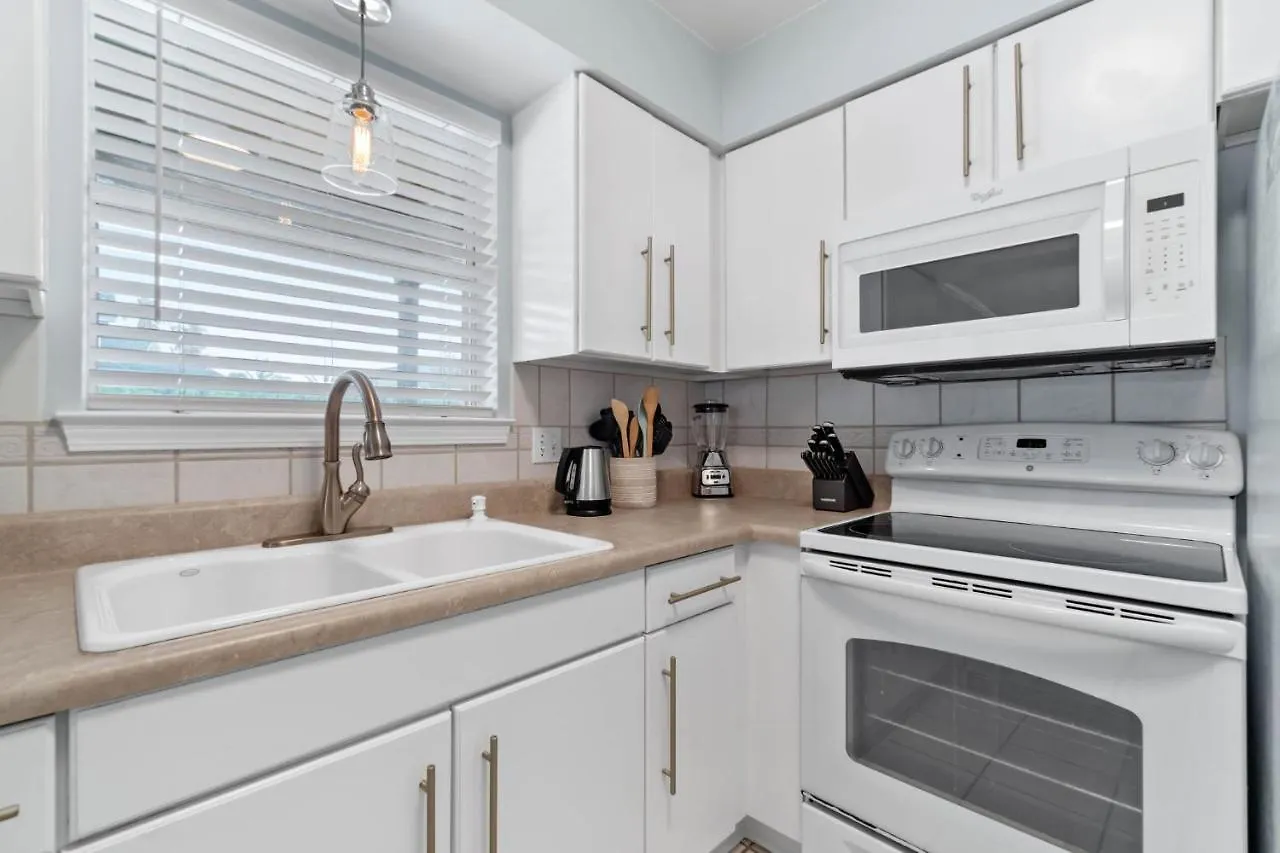 Serenity Coastal Comfort Redefined * Destin