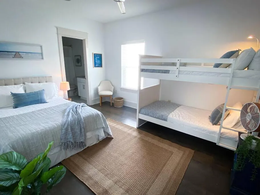 Sea La Vie Holiday home